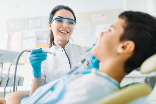 How to Become a Dental Assistant?